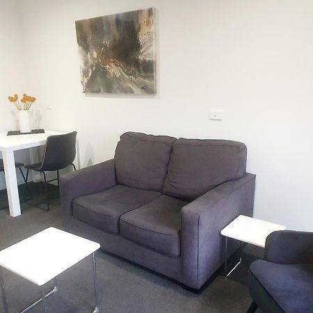 Addison Motor Inn Шепъртън Стая снимка