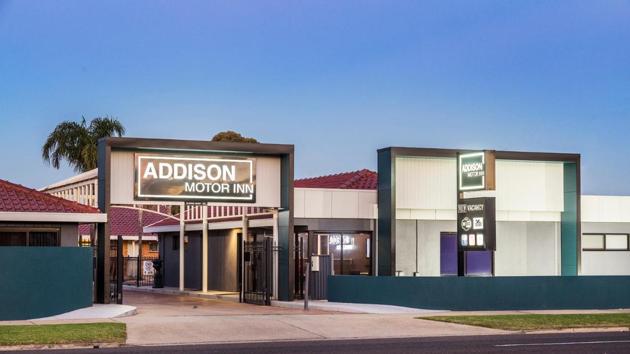 Addison Motor Inn Шепъртън Екстериор снимка