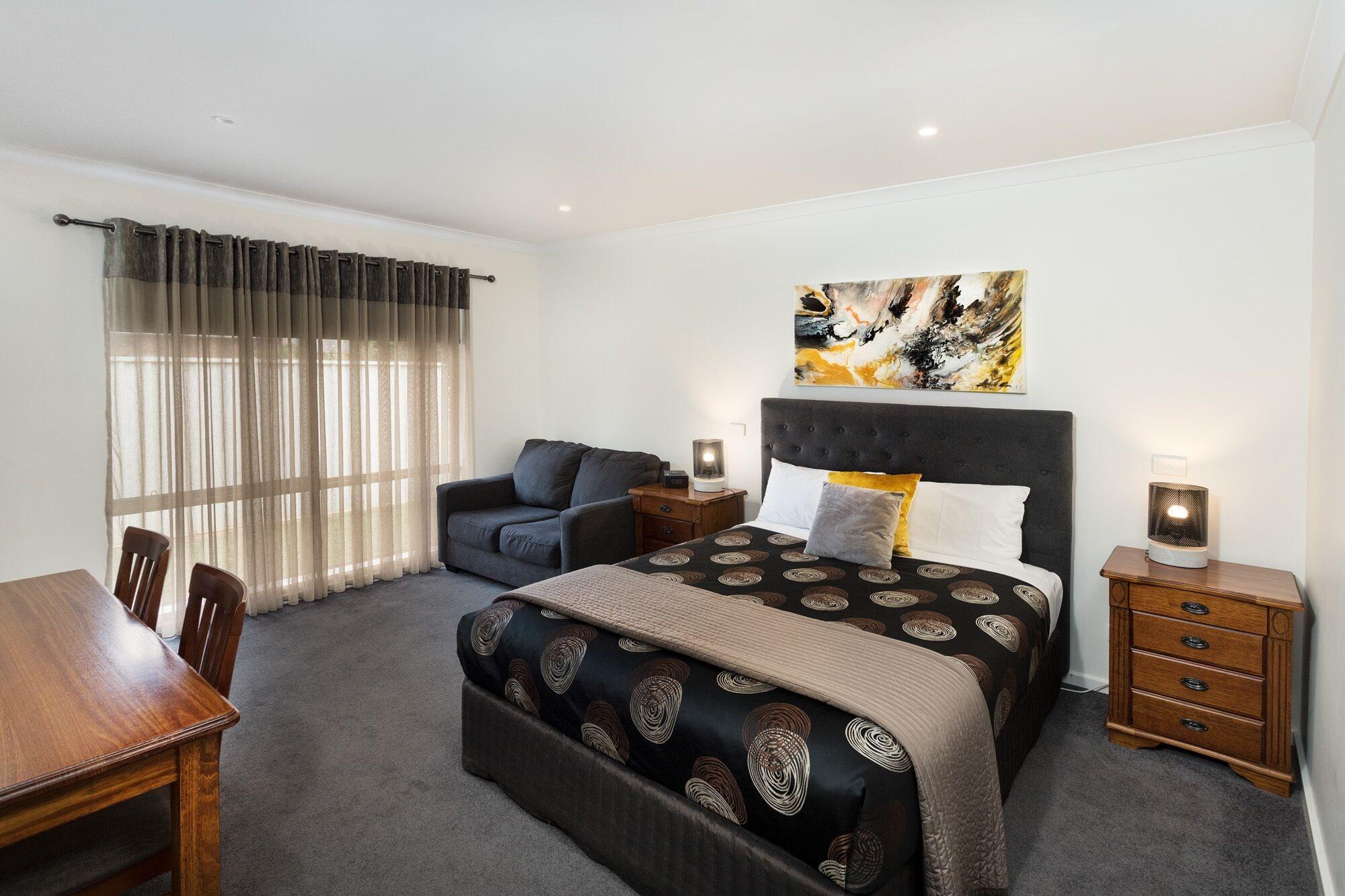 Addison Motor Inn Шепъртън Екстериор снимка